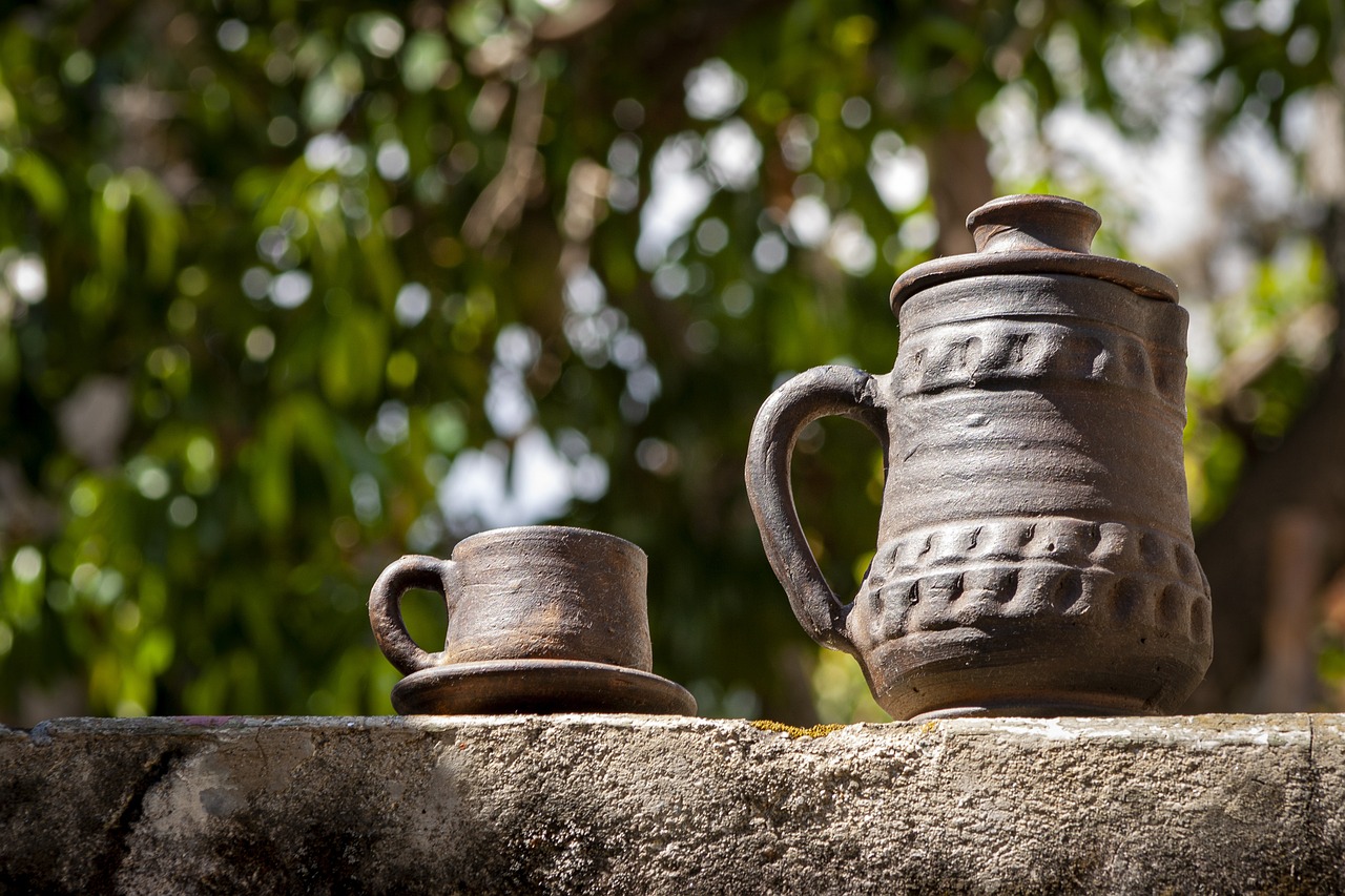 Gorgeous Ceramic Dishes to Make at Home